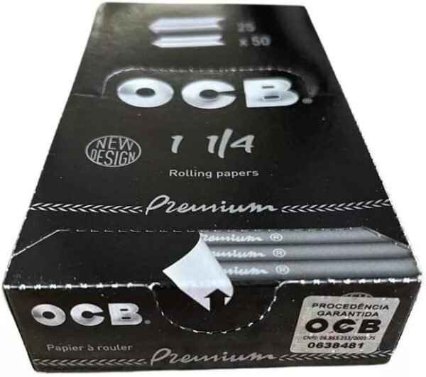 OCB Black Premium  1 1/4 Box of 25